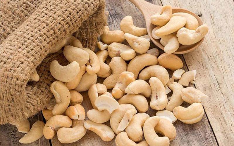 what-is-cashew-learn-the-effects-of-cashews